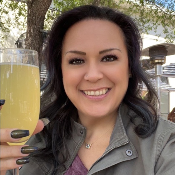 Meet your Posher, Nellie - Picture 2 of 2